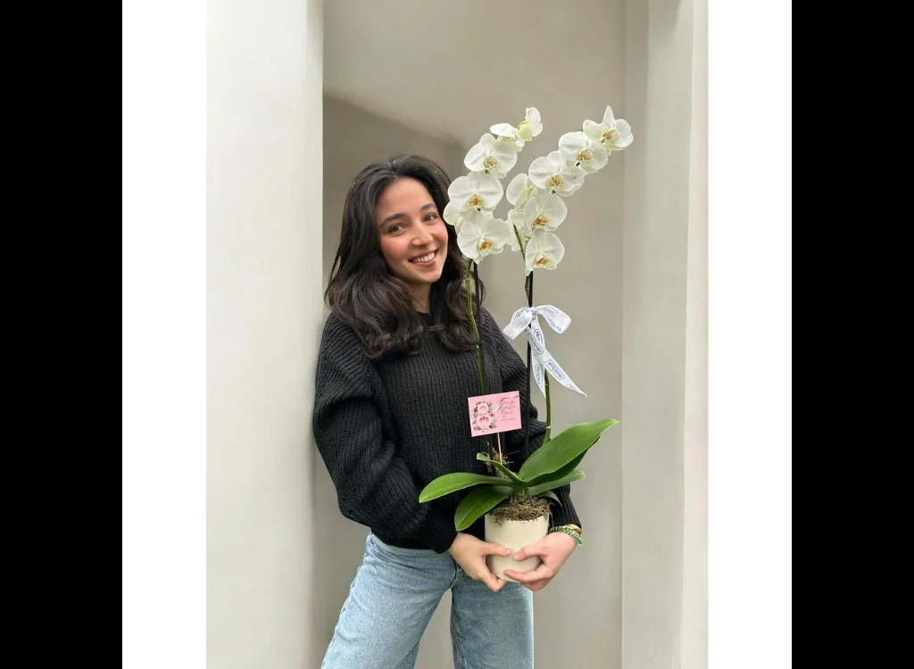 Kadınlar Günü Çift Dallı Beyaz Orkide