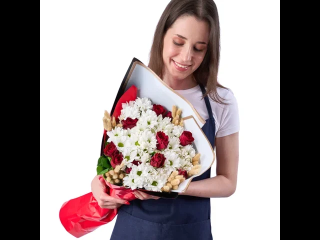 Beyaz Papatya ve Kırmızı Gül Çiçek Buketi - 3