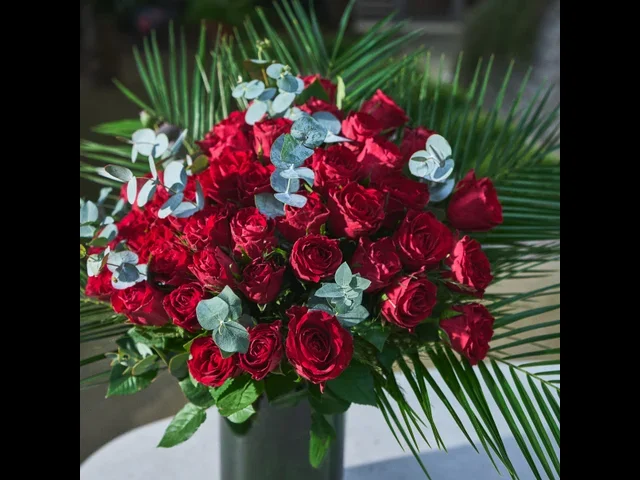 Valentino Red Vase - 3