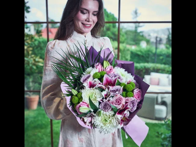 Charmelle Bouquet