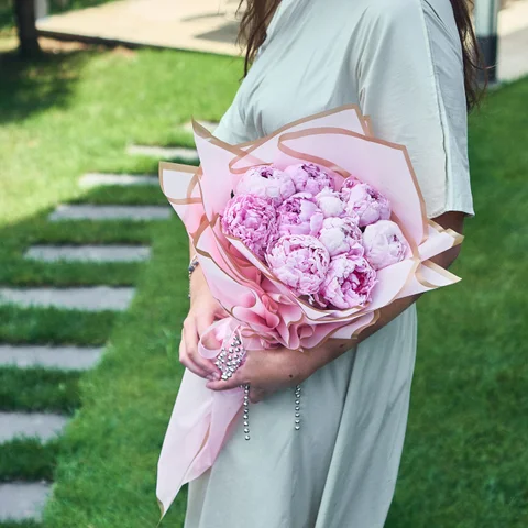 Pembe Şakayık Buketi