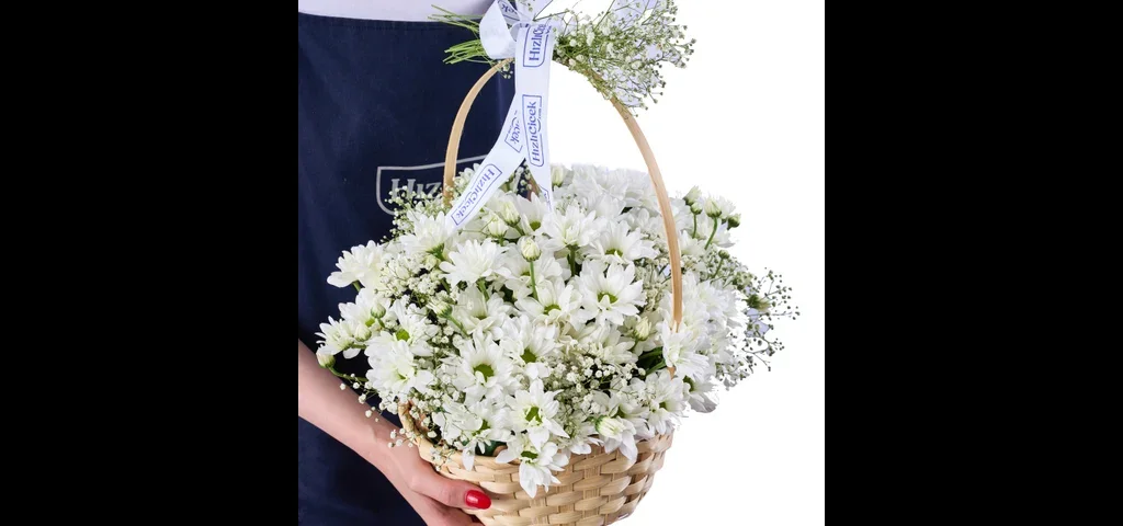 Swan Tale Basket